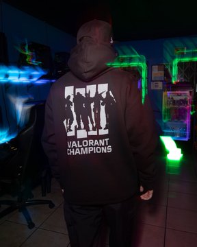 UNDEFEATED X Valorant Champions, Kolaborasi Riot Games